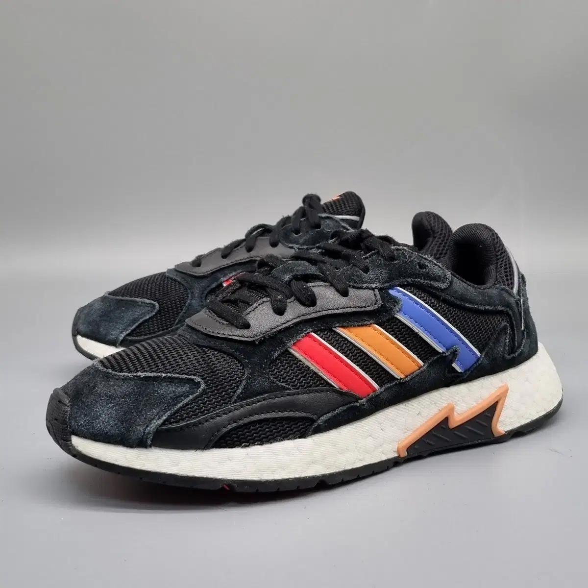 아디다스 트레스크런 남성 운동화 260