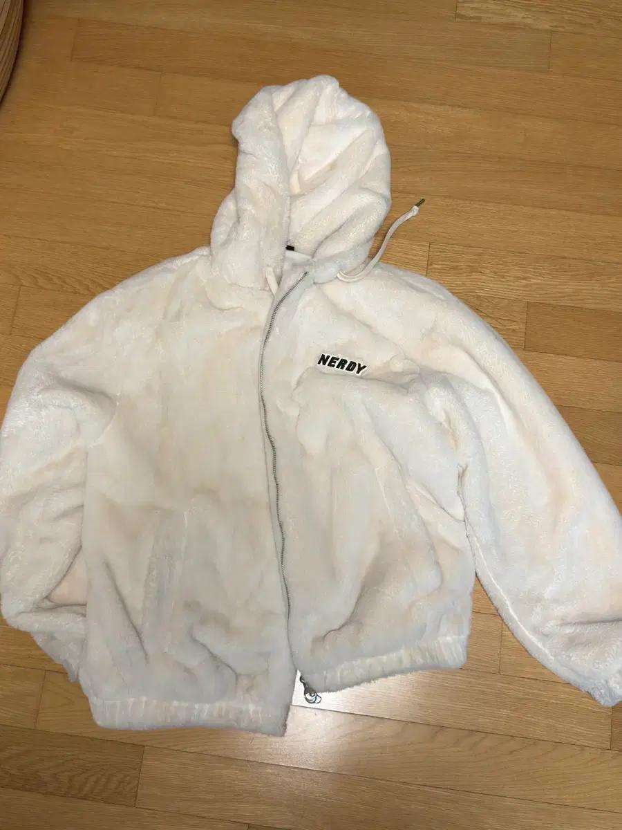 널디 에코퍼 후드집업 크림색 M