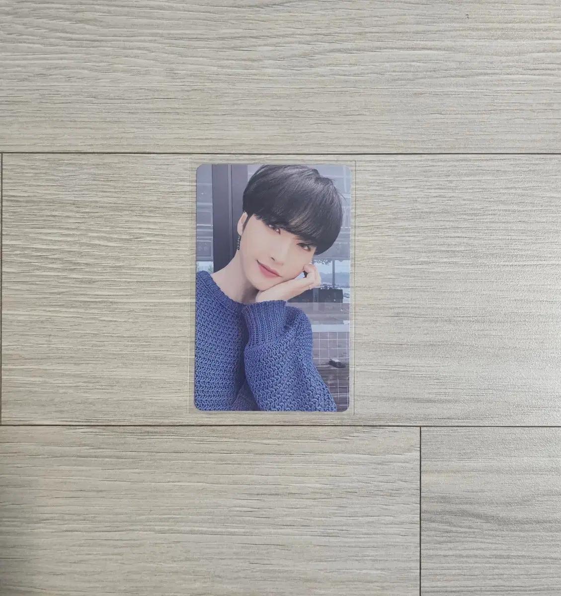 에이티즈 성화 썸머포토북 포카
