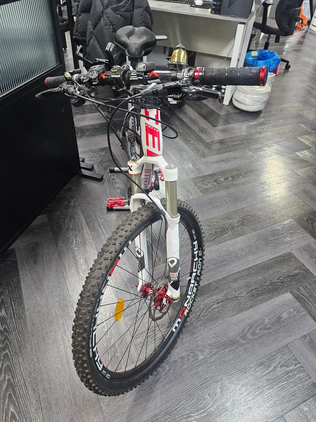 첼로 크로노 90 MTB 자전거 풀카본
