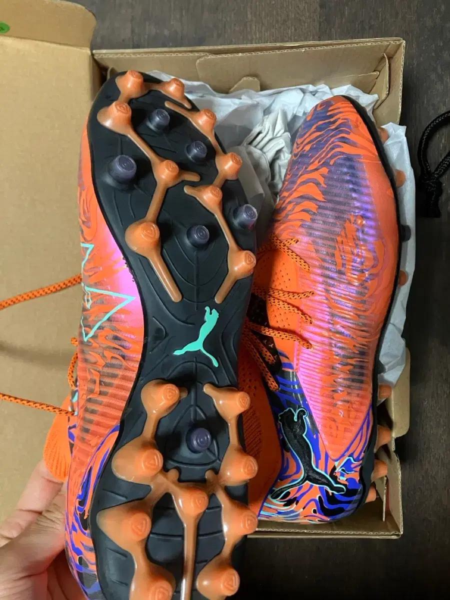 260 푸마 퓨쳐 8 얼티메이트 MG