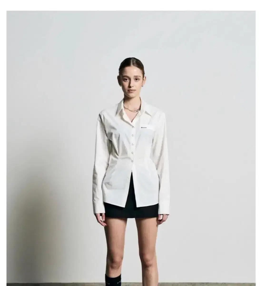 보헤미안서울 핏티드 스탠다드 셔츠 화이트 쓰리타임즈 애즈온 깔