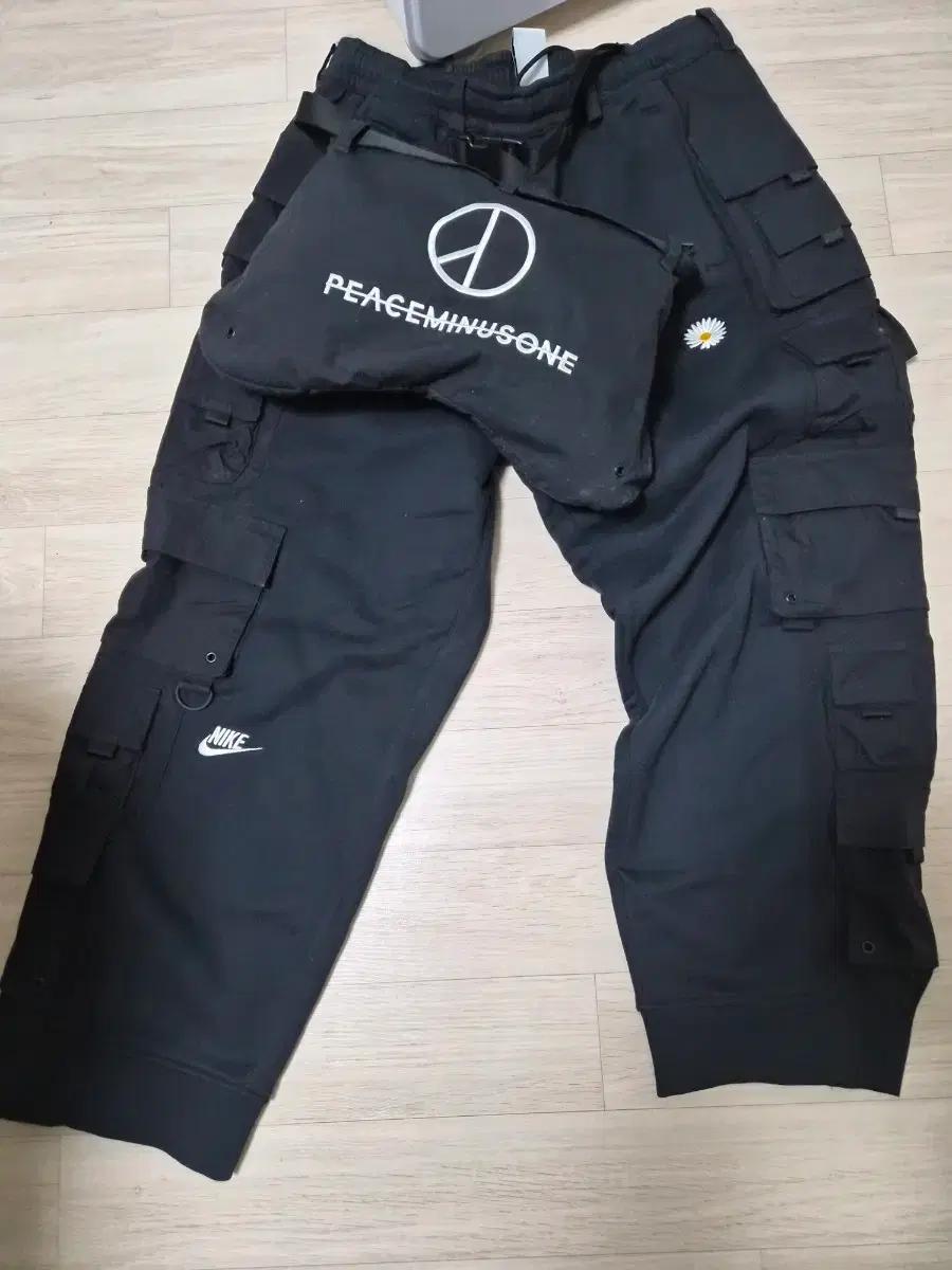피스마이너스원 팬츠