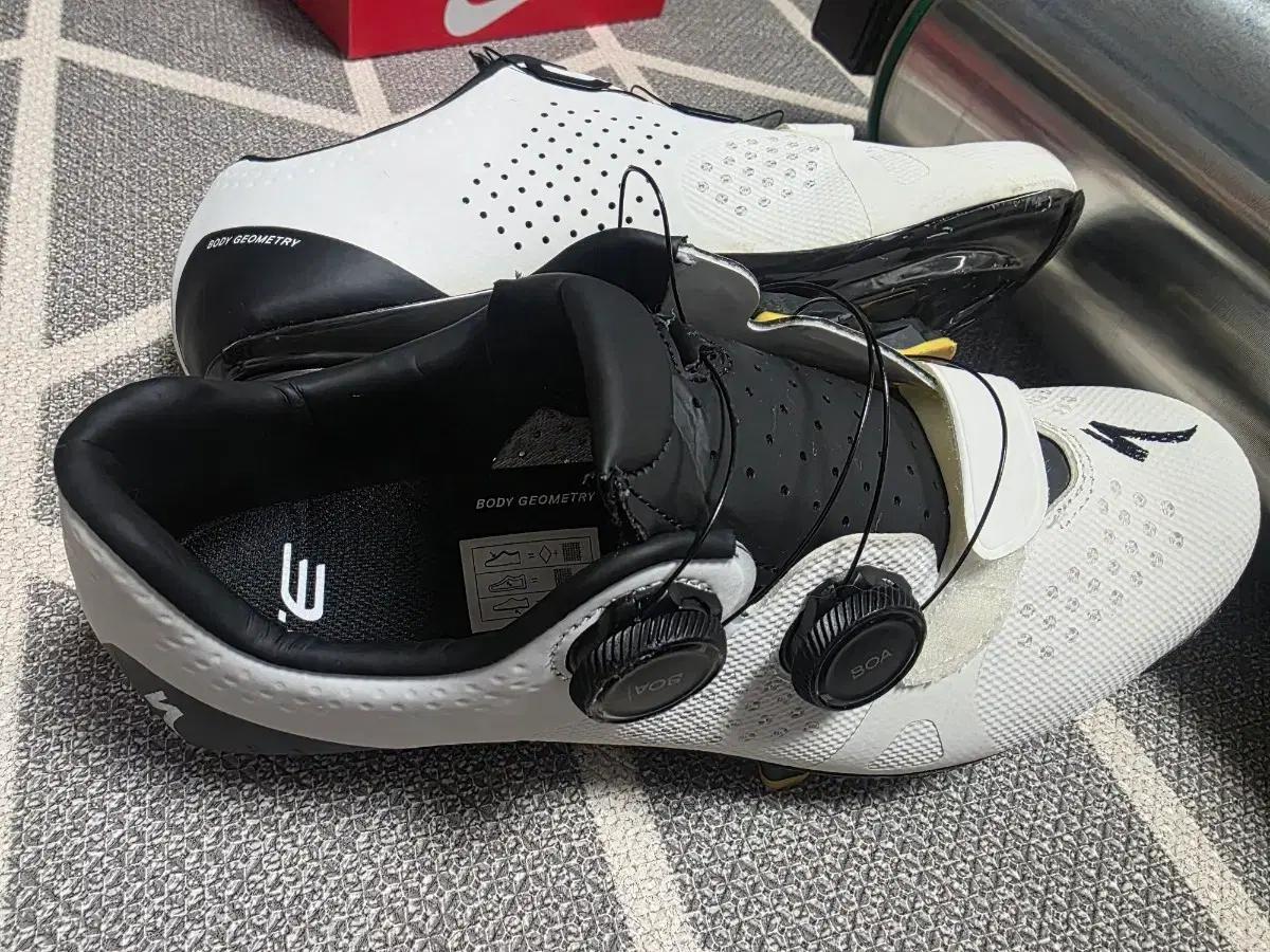 스페셜라이즈 토치3.0 260 41 로드 클릿슈즈