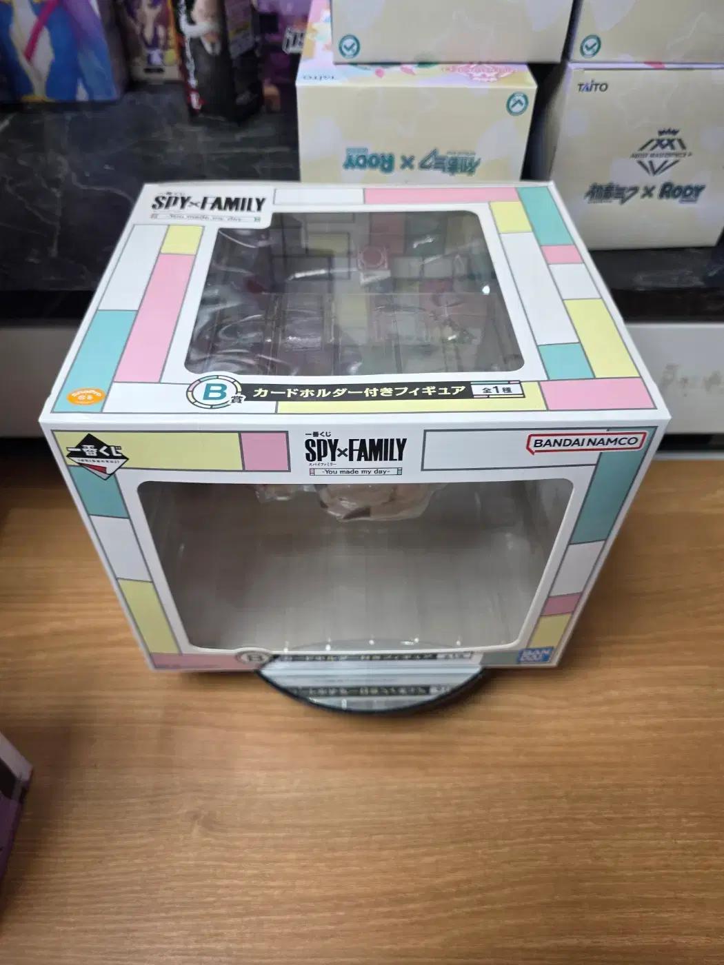 스파이 패밀리 아냐 포저 b상 카드홀더 피규어 미개봉 제일복권