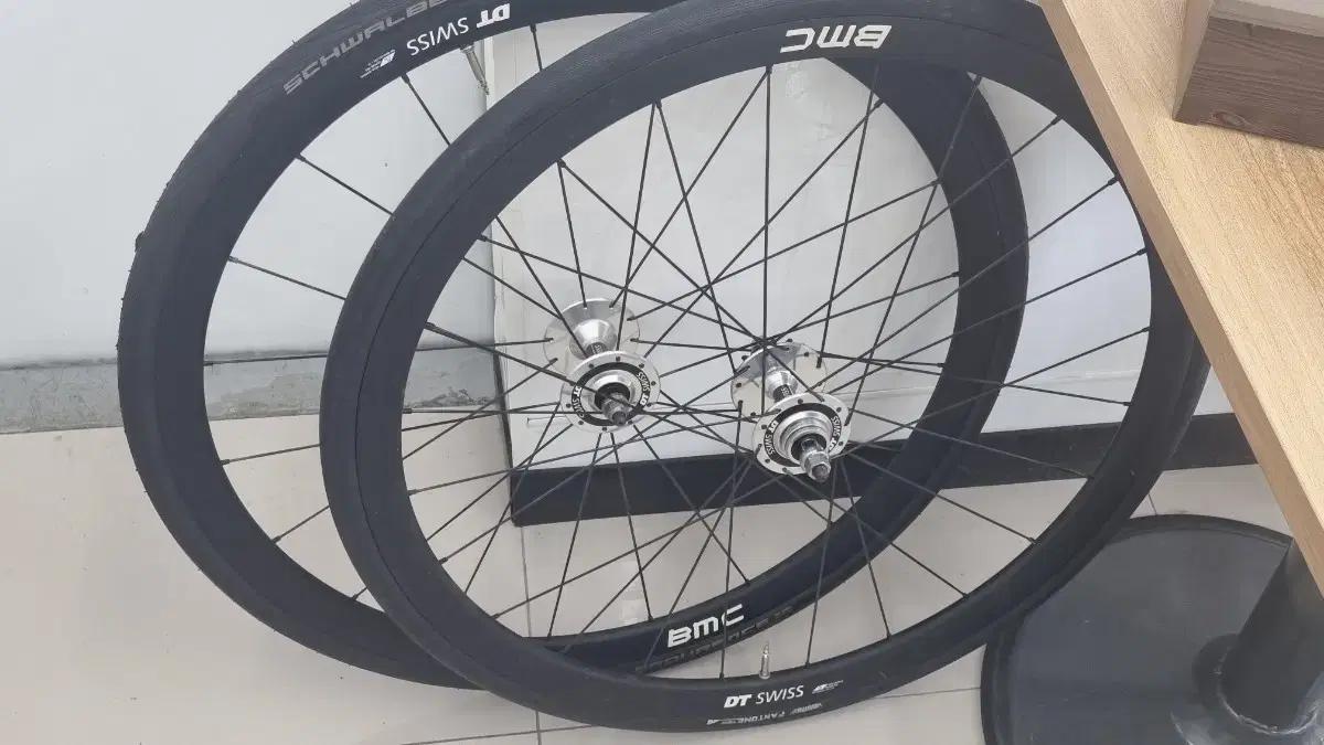 DTswiss X bmc 콜라보 휠셋 판매