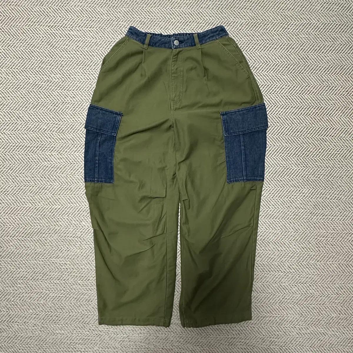 RODEO CROWNS vintage cargo pants