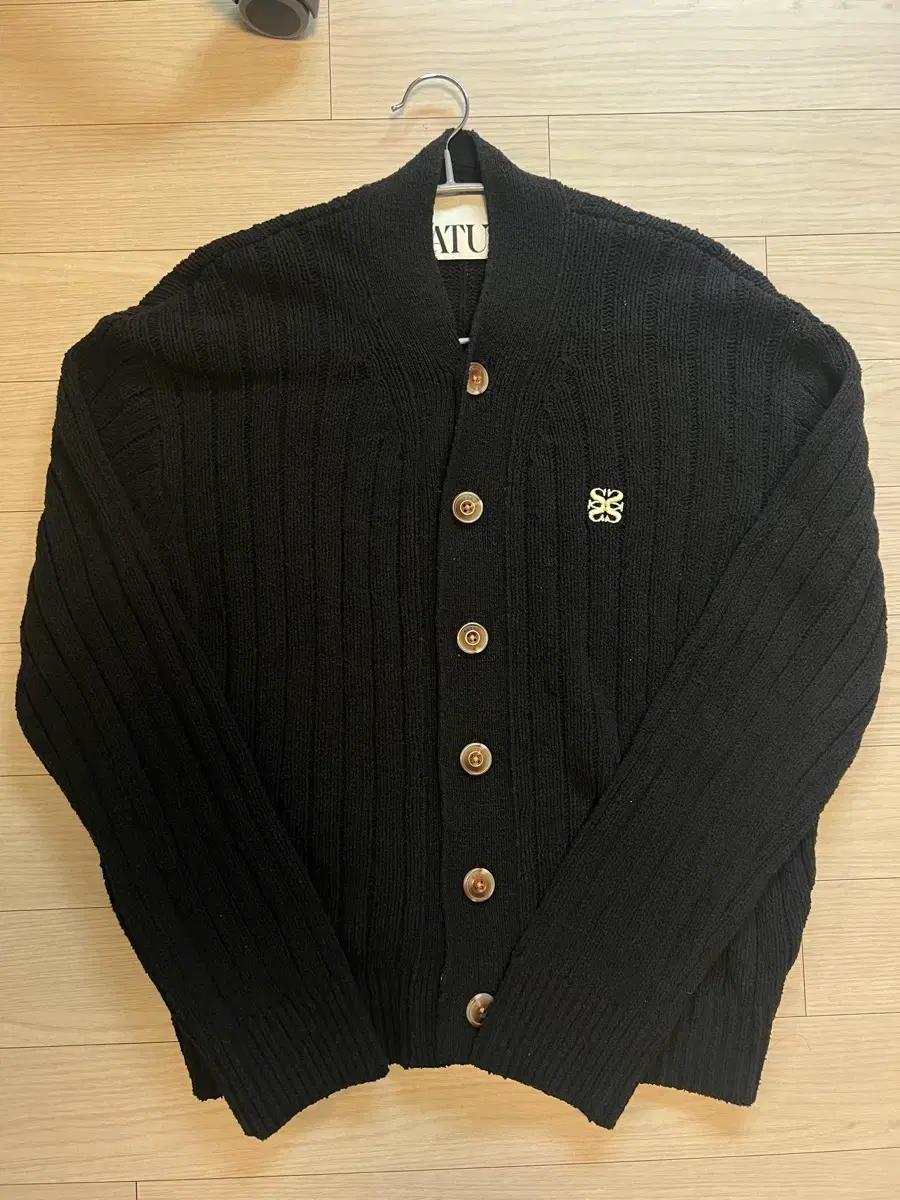 세터 파로 오버 사이즈 부클 가디건 클래식 블랙 M