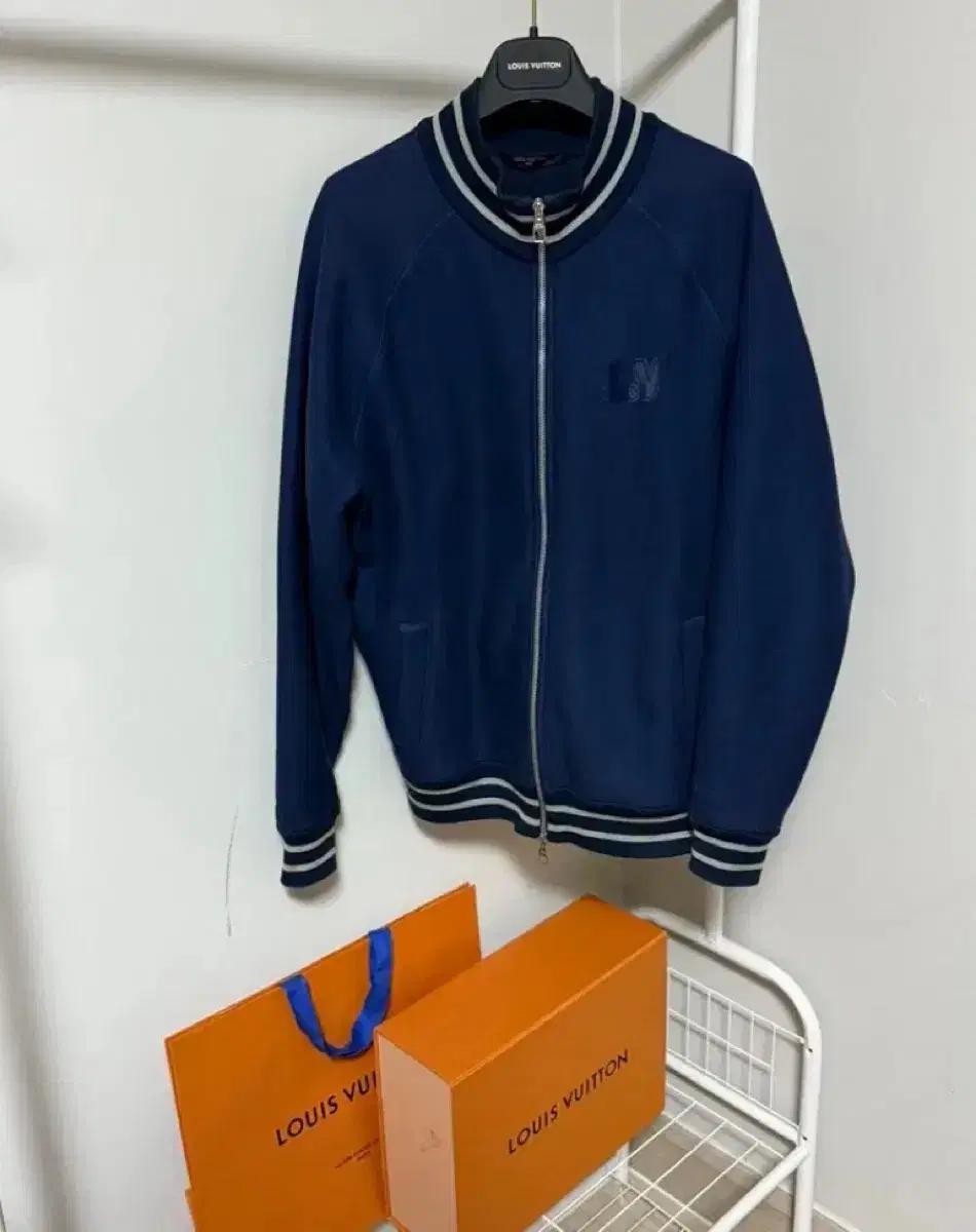 LOUIS VUITTON 루이비통 알로하 자수 집업 봄버 자켓
