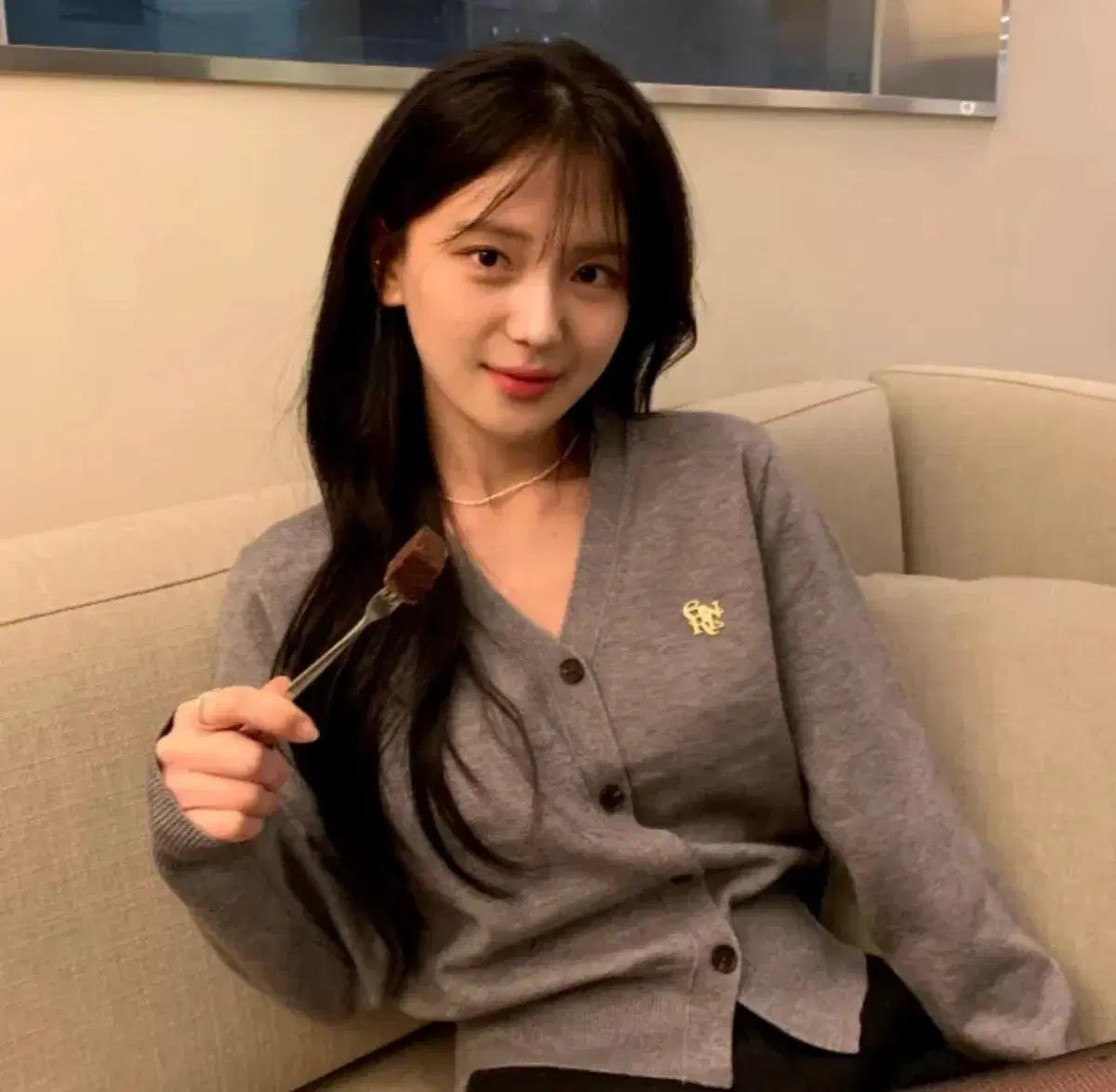 제너럴 아이디어 가디건 회색M