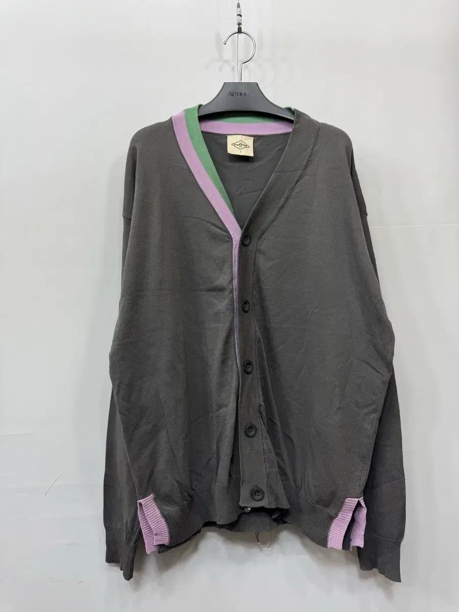 F) 제너럴아이디어 가다건