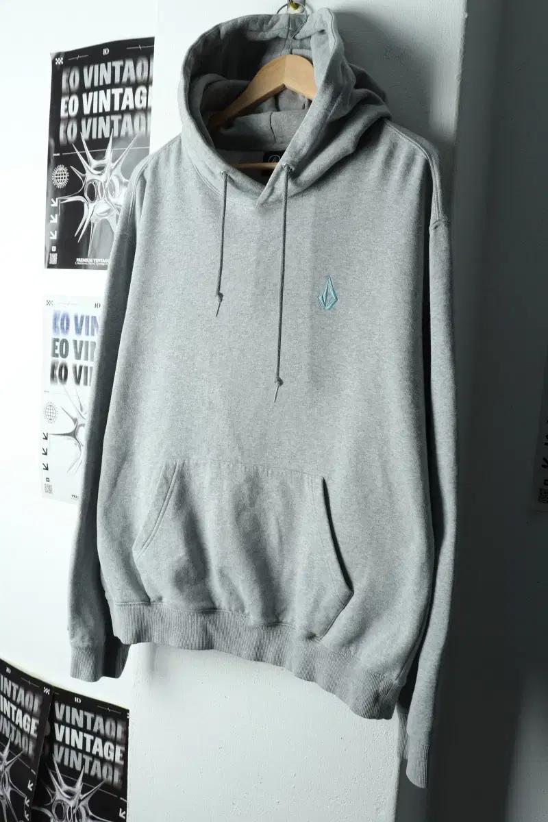 (XL-2XL) 볼컴 후드티셔츠 스몰로고 그레이 기모-167D6