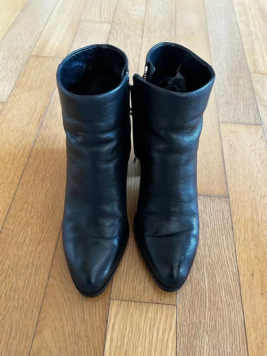 알렉산더 왕(Alexander Wang) 가비(GABI) 컷아웃 앵클부츠