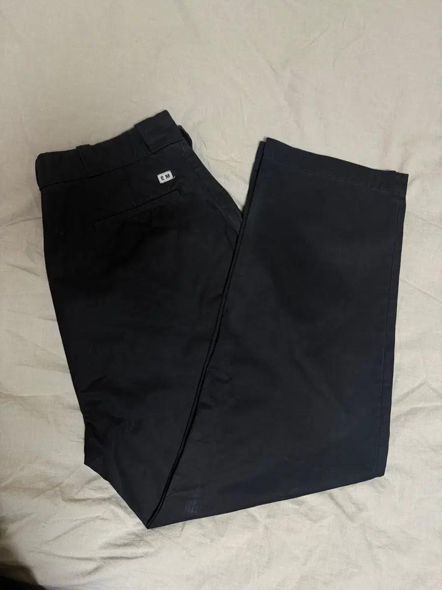 Ends and means 엔드앤즈민즈 워크치노 bk