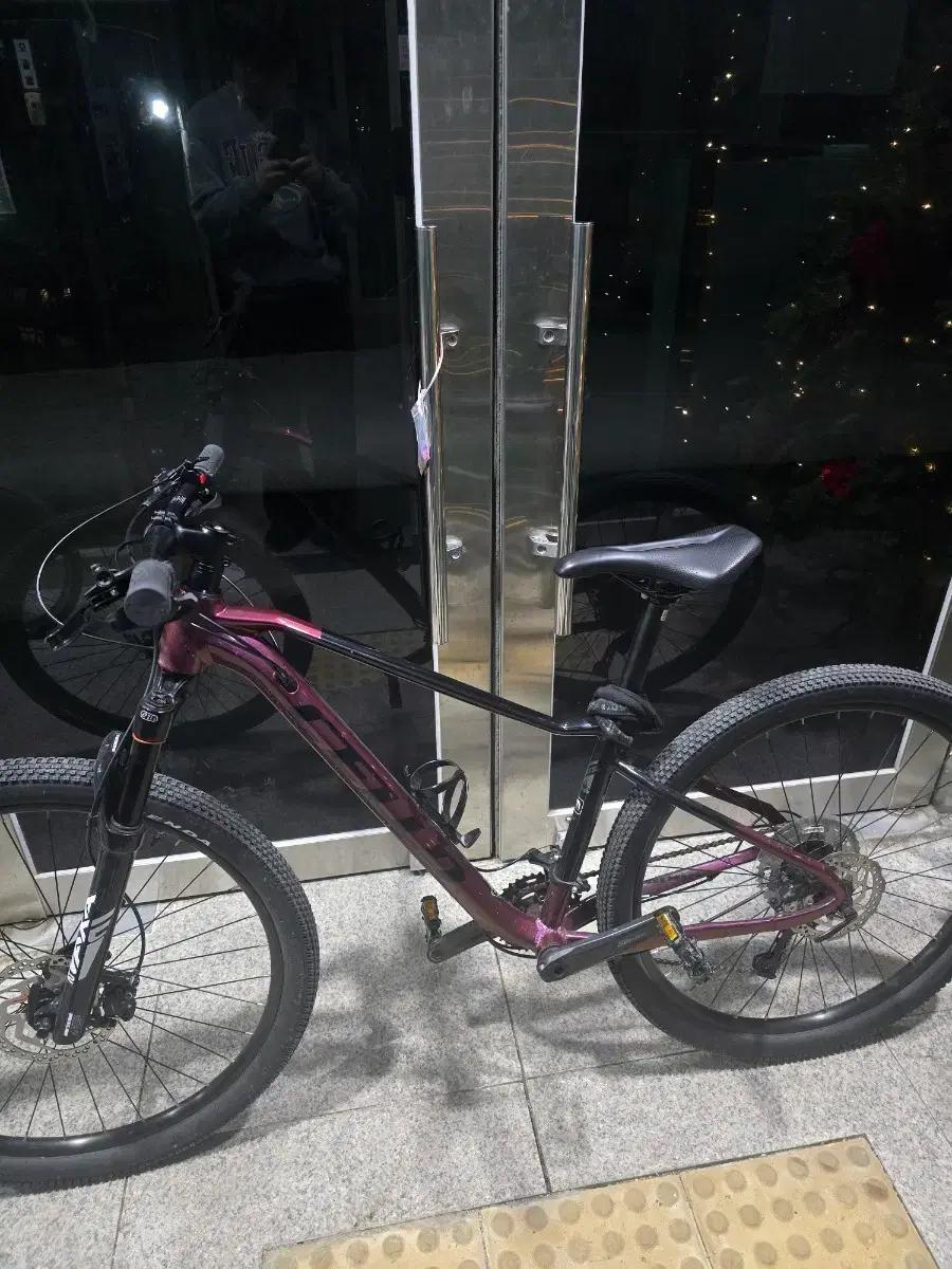 첼로xc10 MTB 자전거 팔아요 쿨거시 35로 해드려요