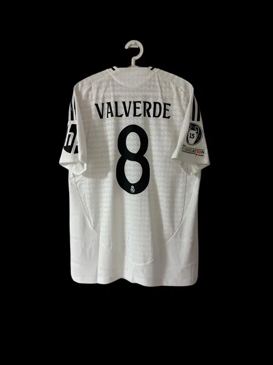 [해외L] 24/25 레알마드리드 홈 어센틱 발베르데 유니폼