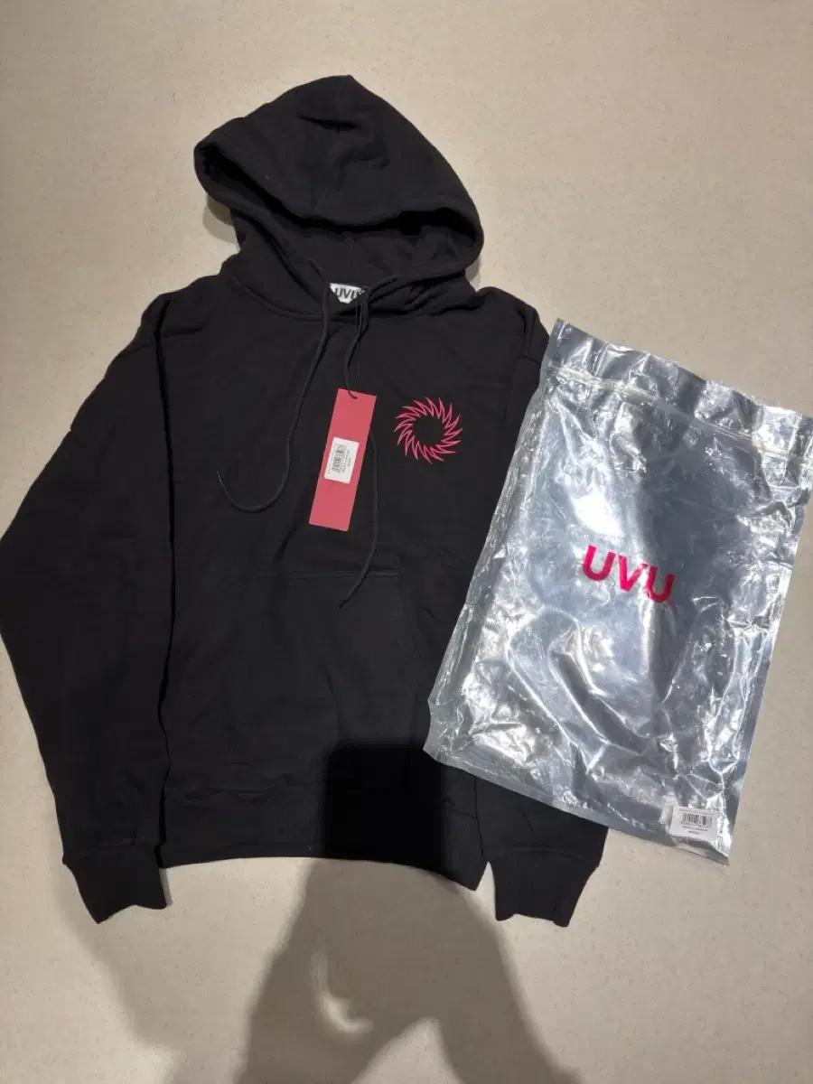 UVU training club hoodie M