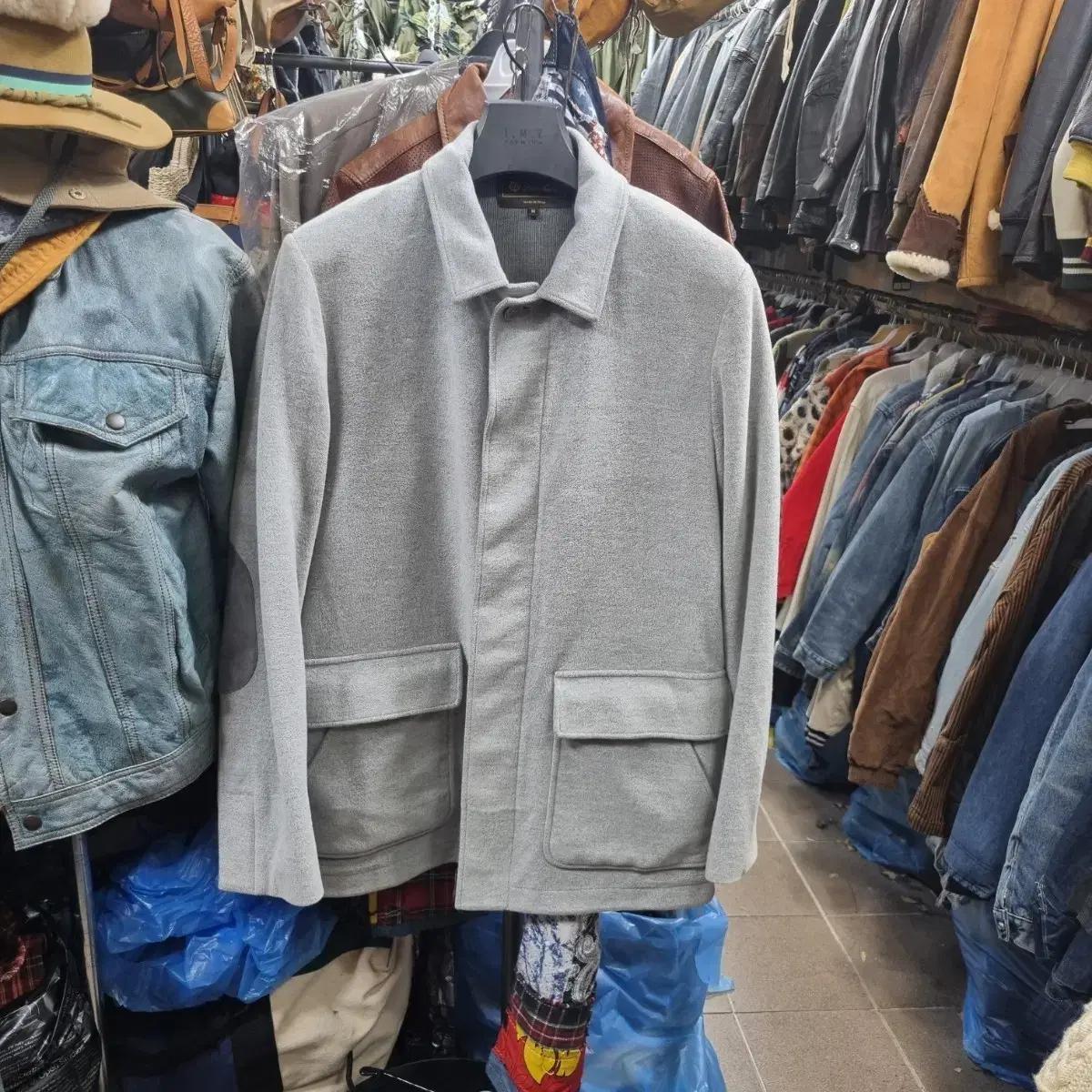 로로피아나 자켓