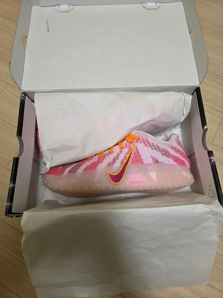 나이키 자3(JA3) 핑크폼 285 새제품