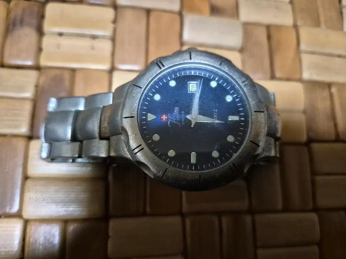 Hallton Swiss 쿼츠 시계