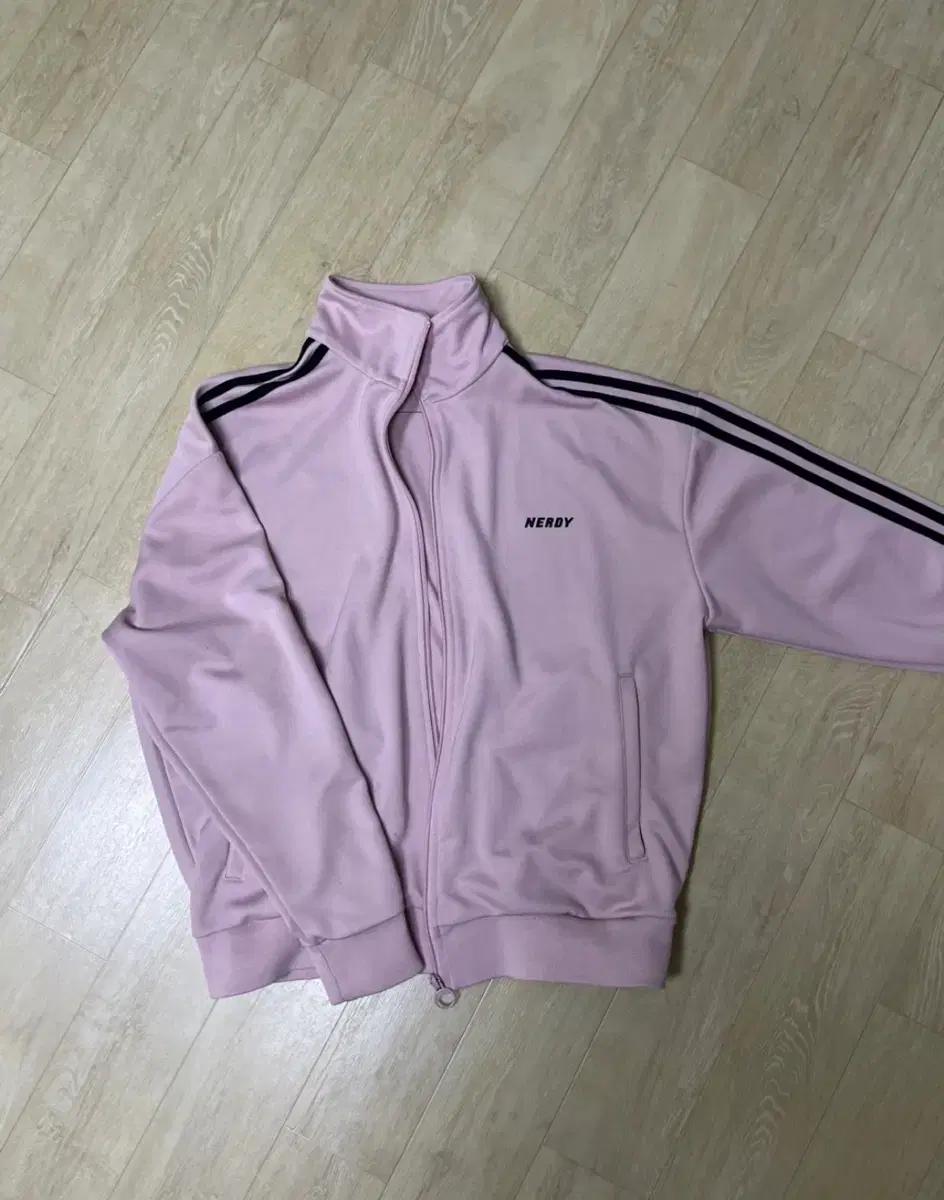 널디 핑크색 트랙탑  M