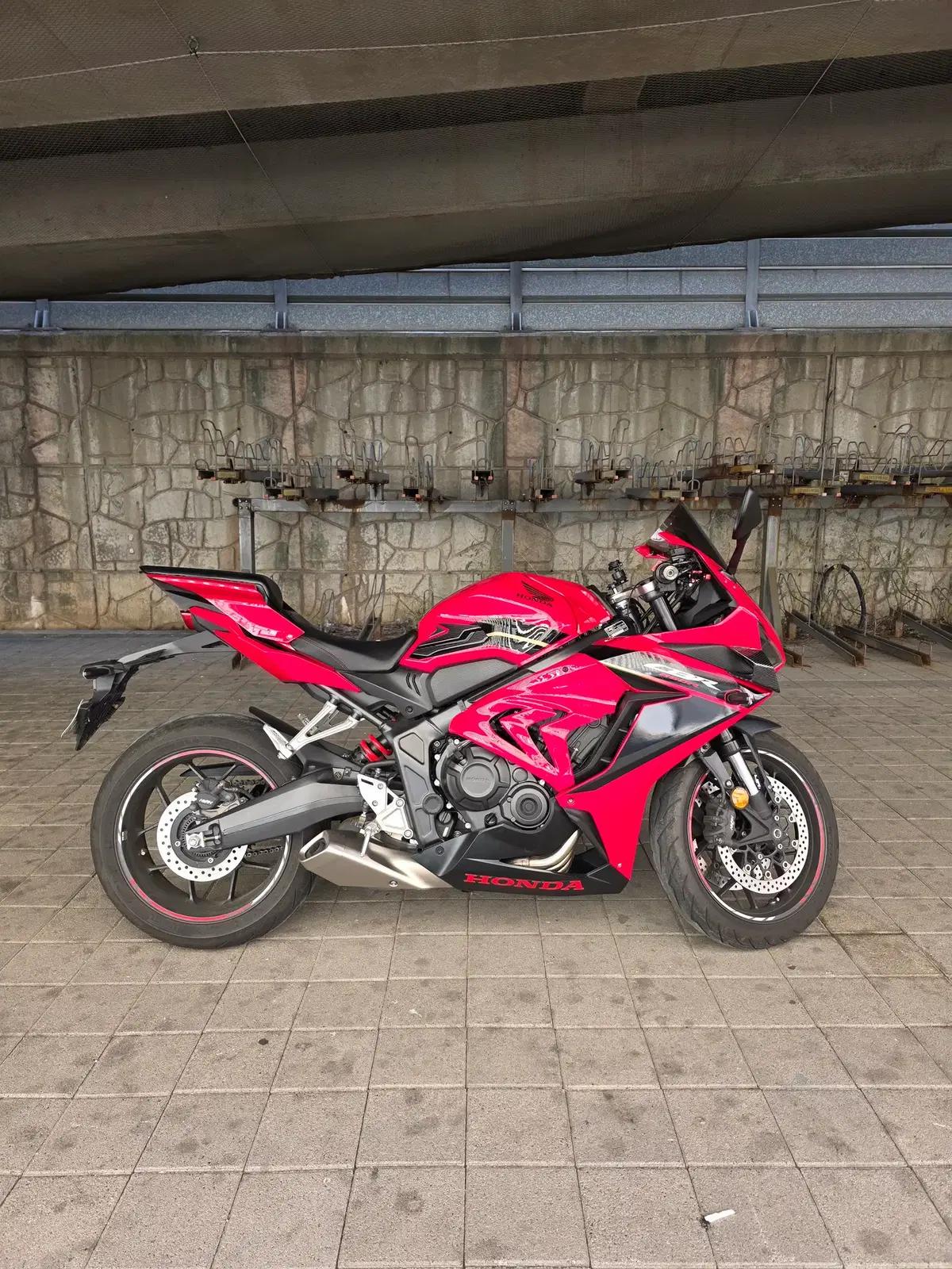 혼다 CBR650R 레드 23년식