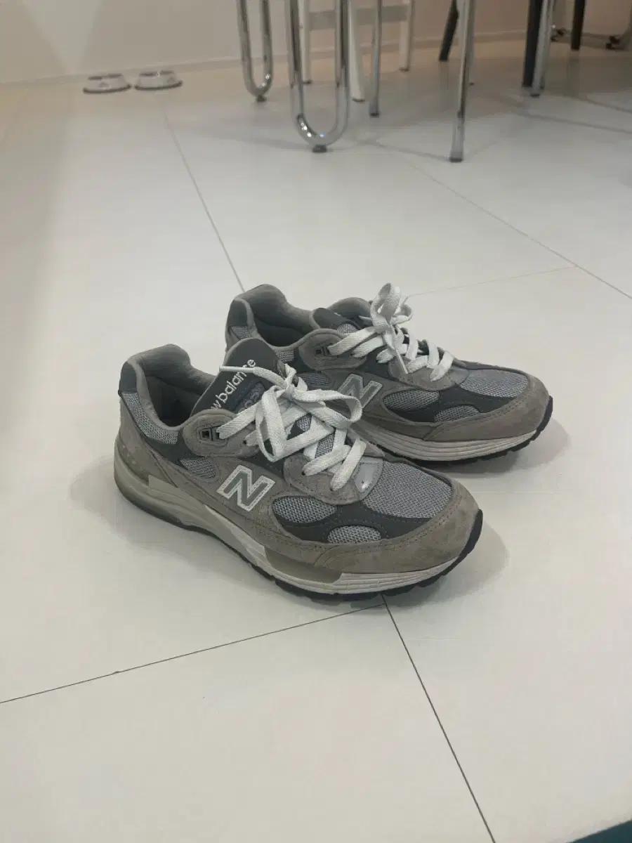 뉴발란스 992 그레이 운동화 구형모델