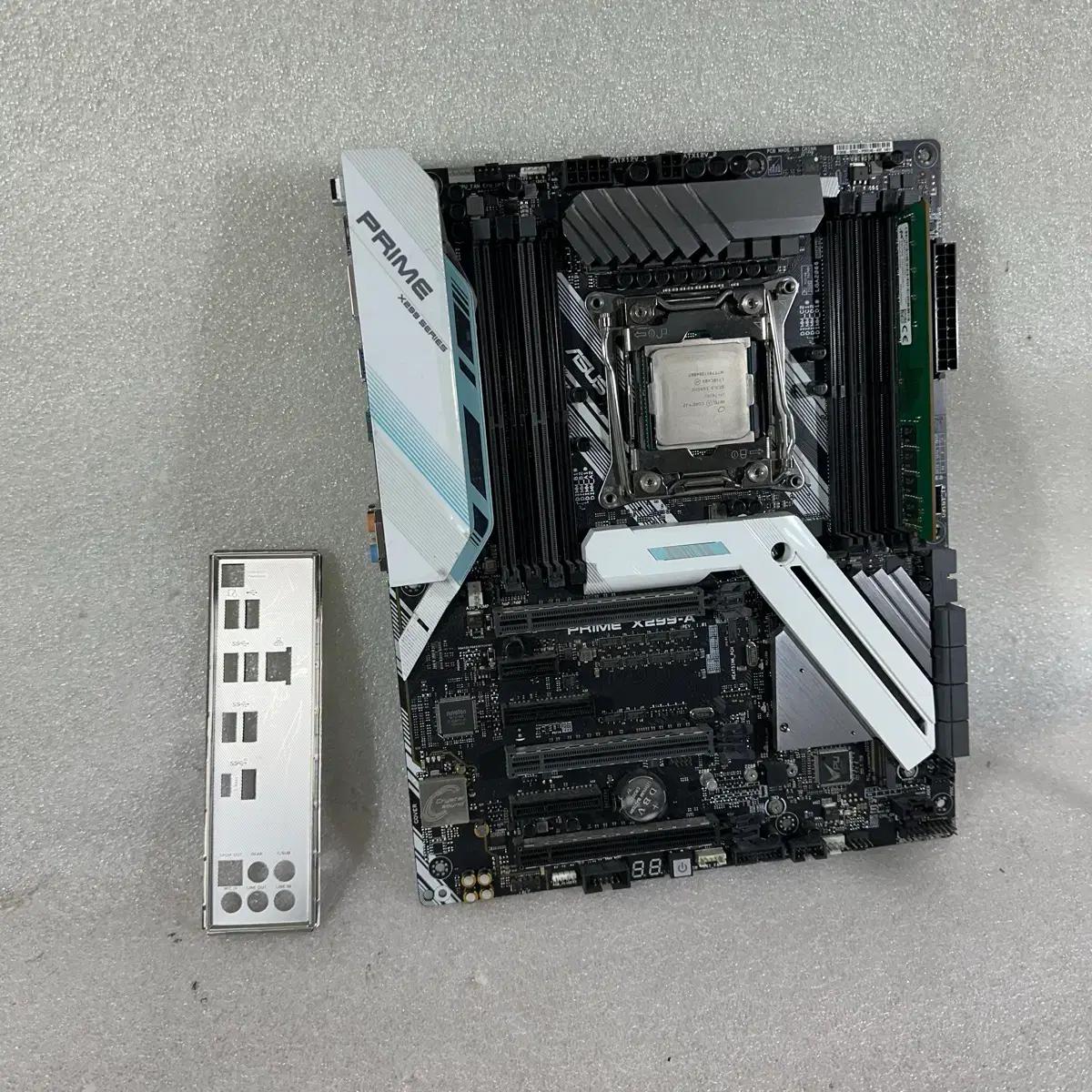 ASUS 프라임 X299 DDR4 8G i7 7820X cpu 메인보드