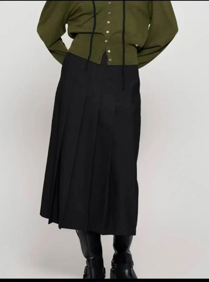 제너럴 아이디어 플리츠 롱스커트