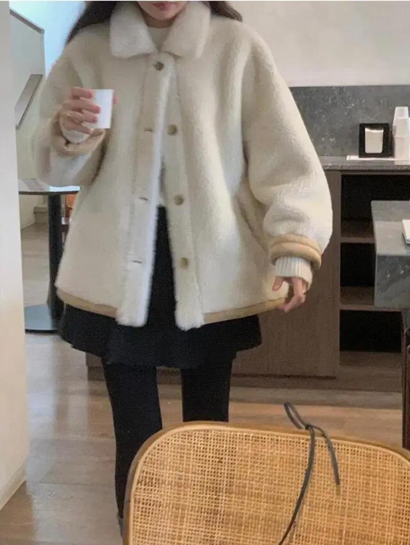 뮤렛 MURET 스너글 무스탕 리버시블 퍼