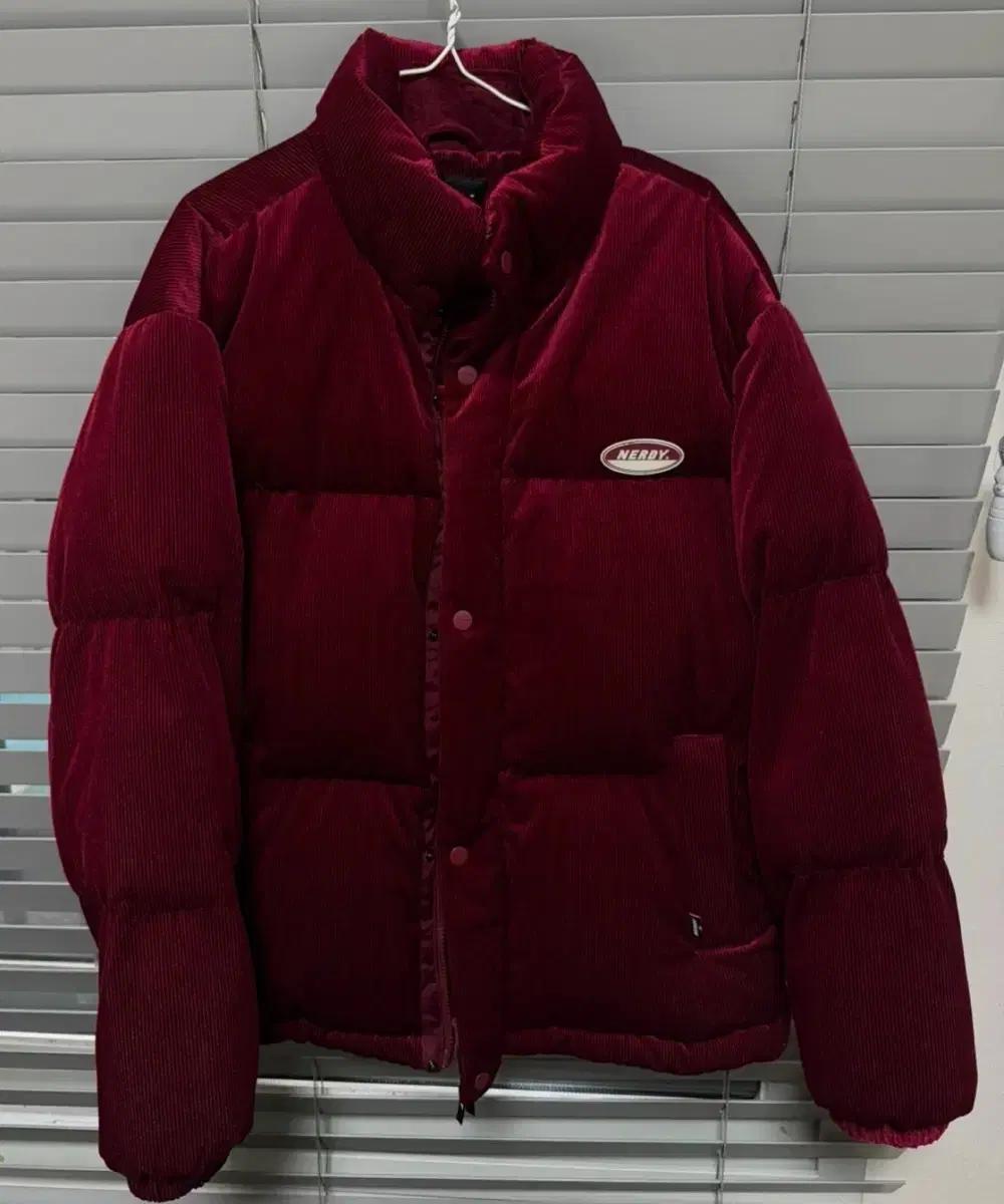 널디 벨벳 코듀로이패딩 M 색깔 정말 예뻐요~
