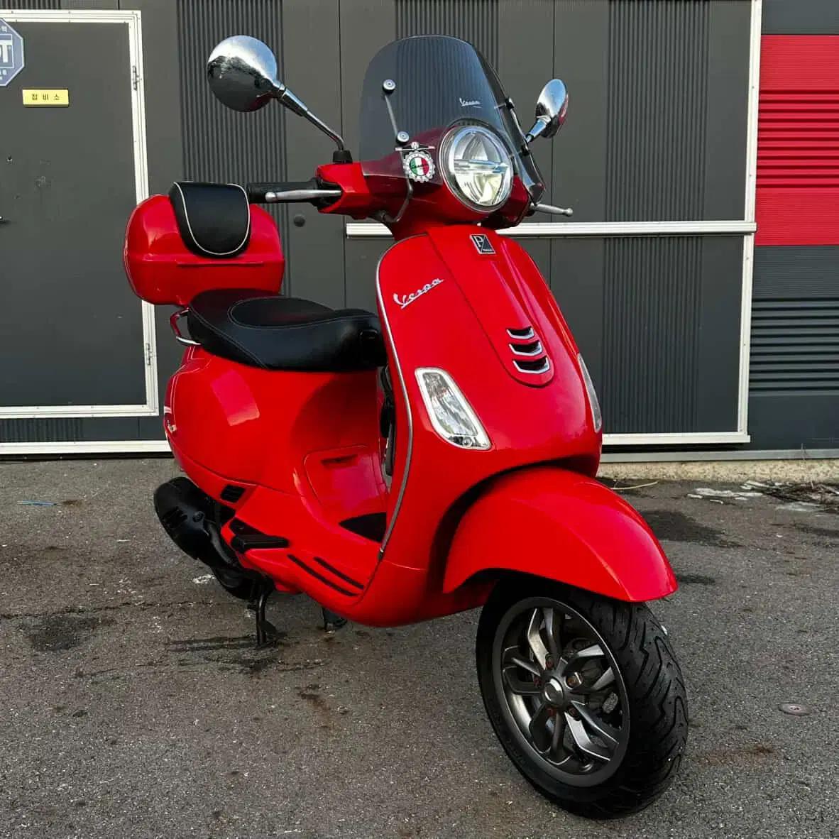 베스파 LX125 21년 1만KM 내/외 굿컨디션 풀옵션 판매합니다