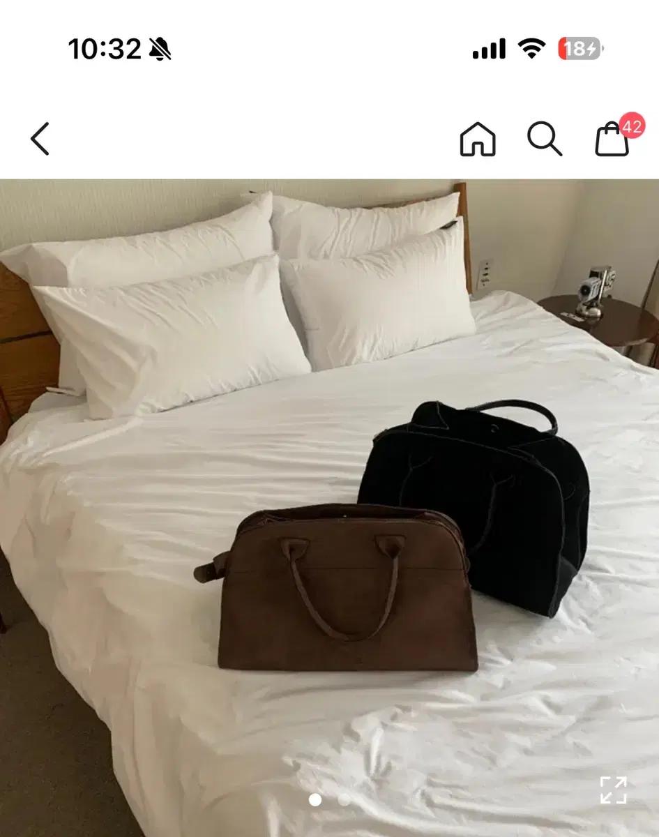 로우 스웨이드 버클 토트백