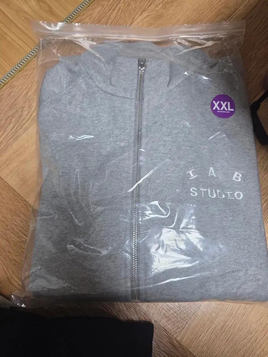 IAB Studio 그레이 집업 XXL 새상품