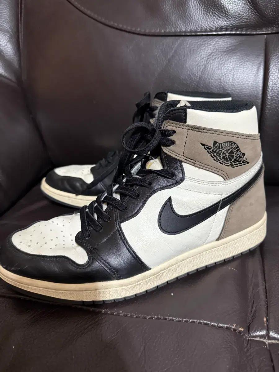 급처) 나이키 에어 조던 1 하이 다크모카 285