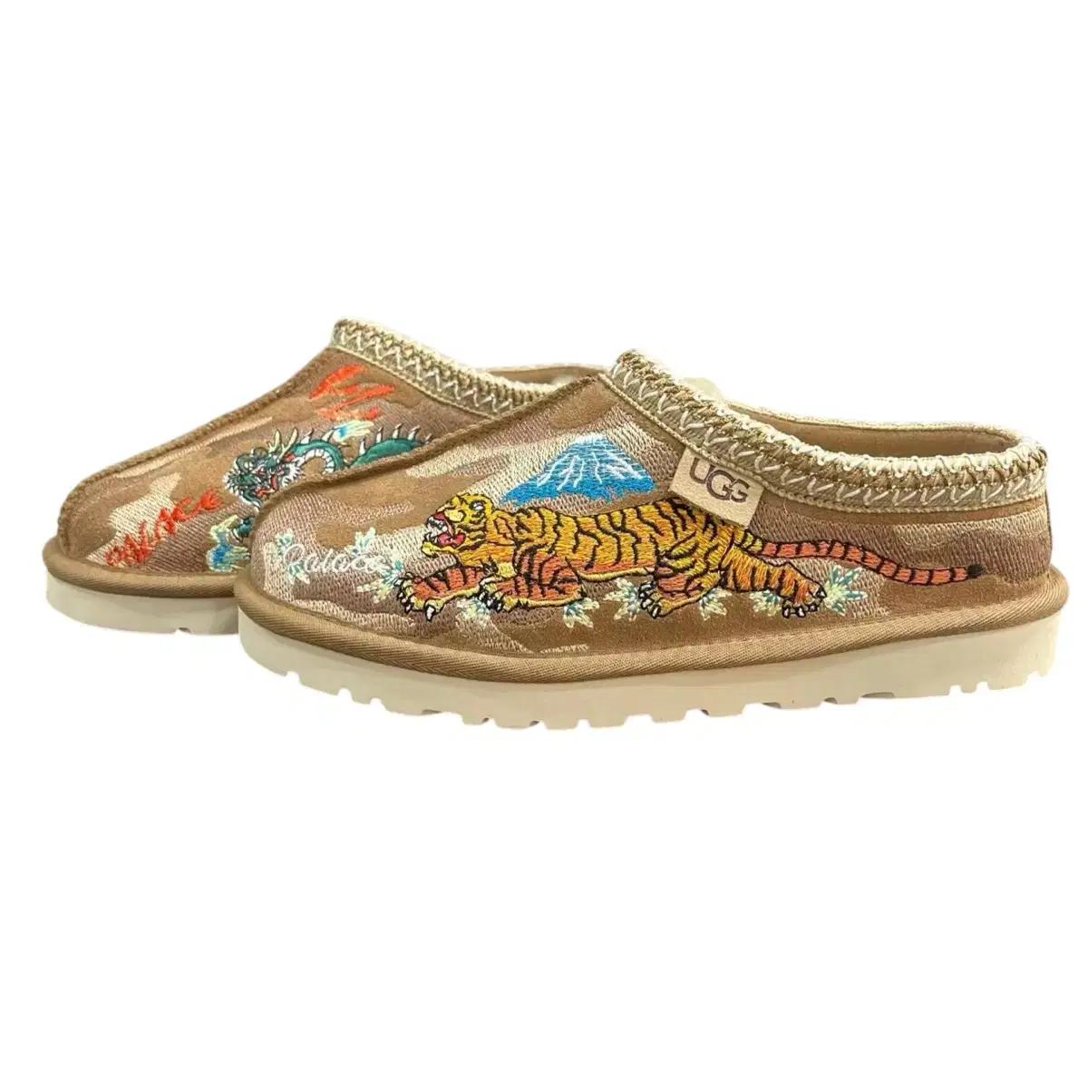팔라스 x UGG 태즈먼 슬리퍼