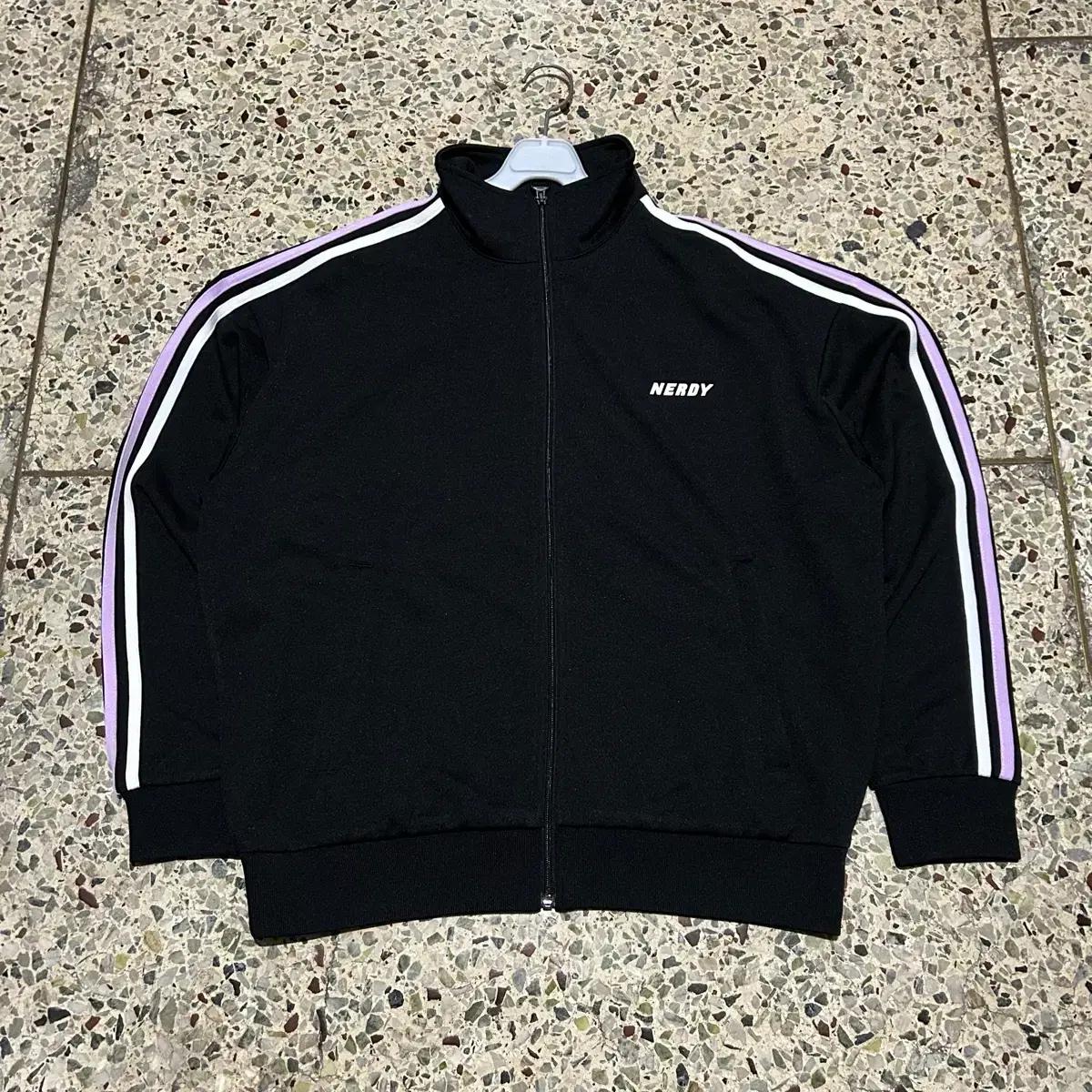 널디 블랙 져지