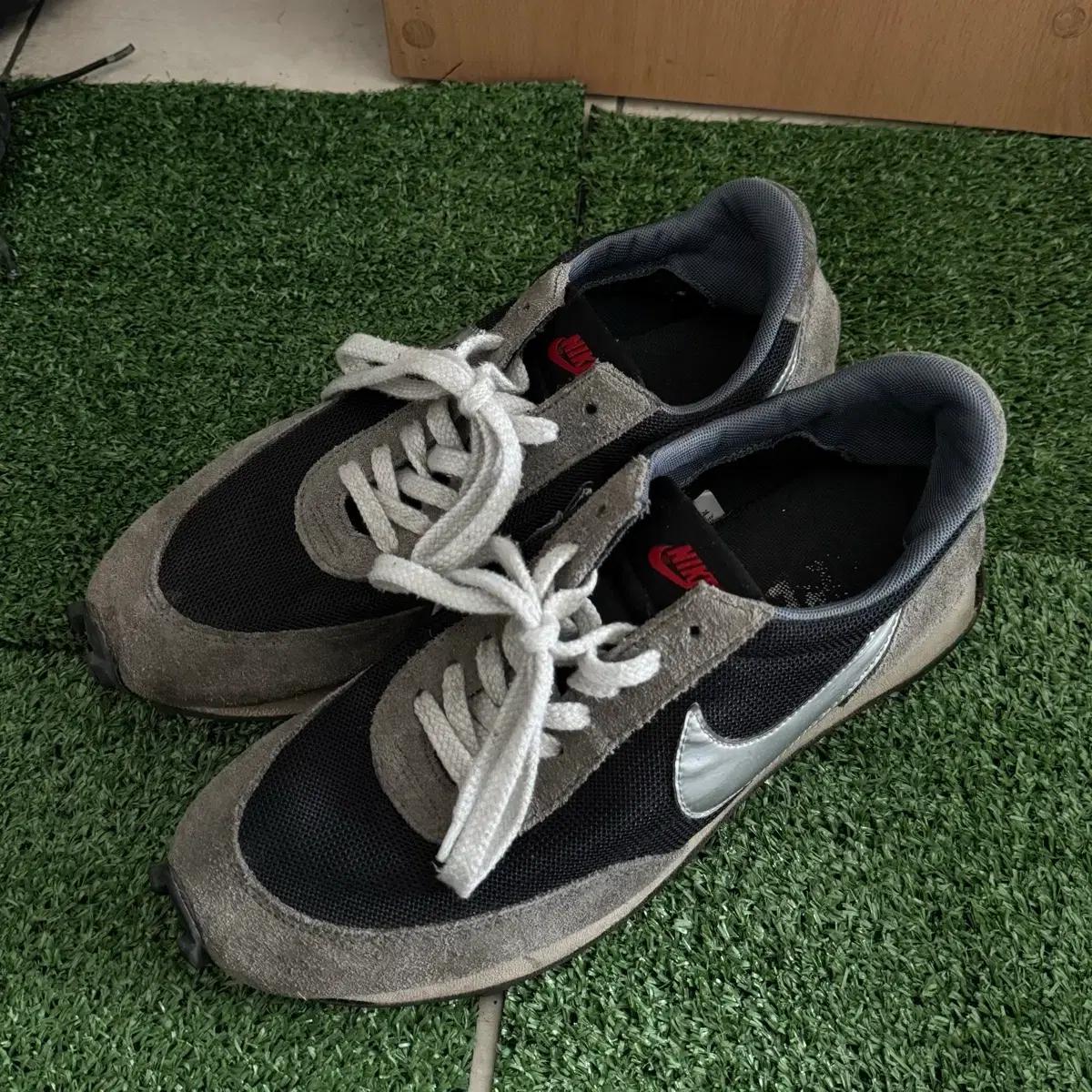 나이키 데이브레이크 sp 메탈릭실버 280