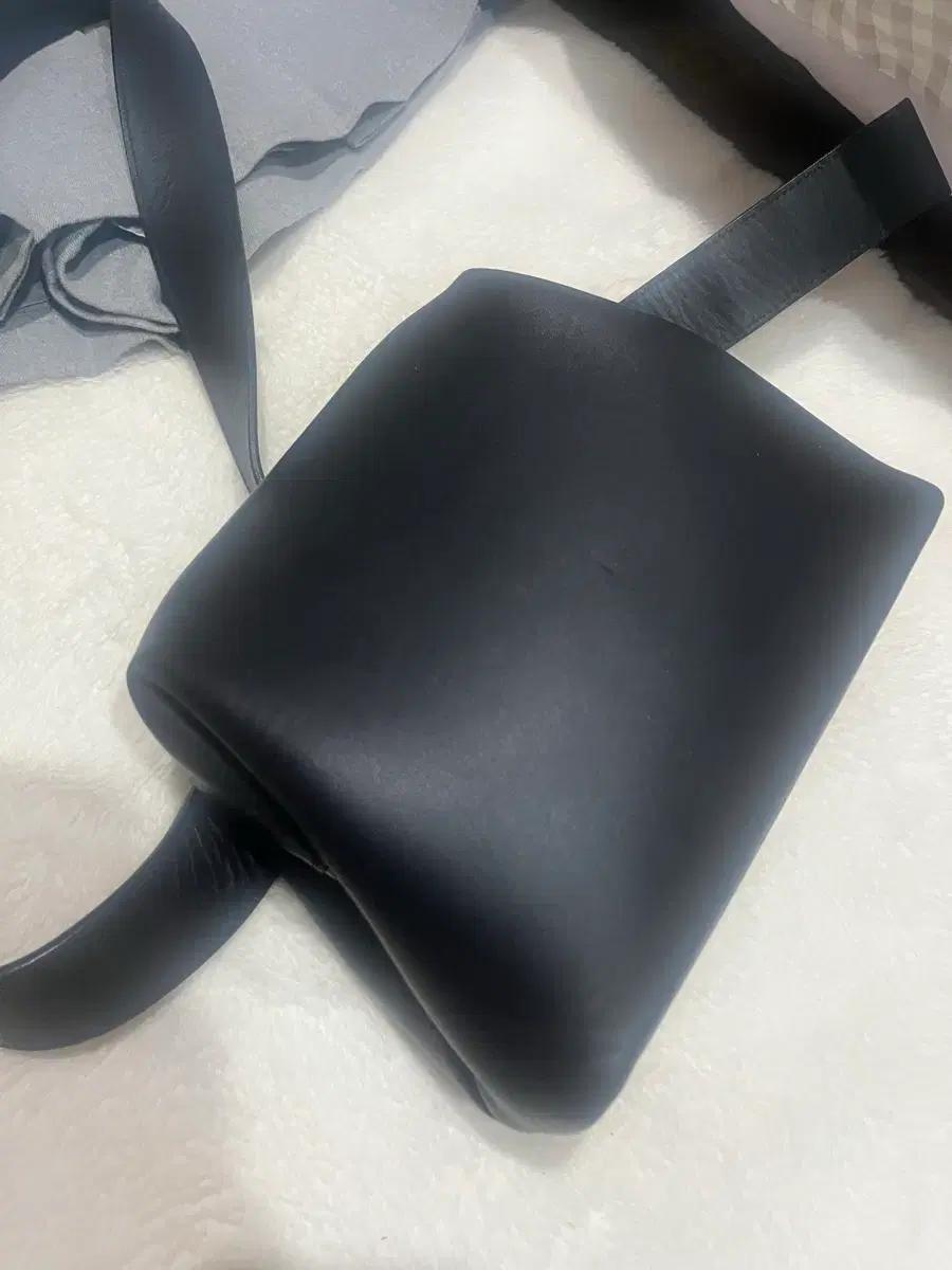 오소이 미니 브로트 블랙