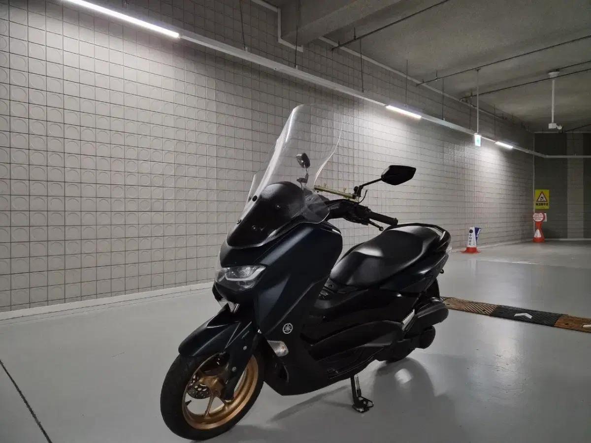 야마하 NMAX 155 23년식 팝니다