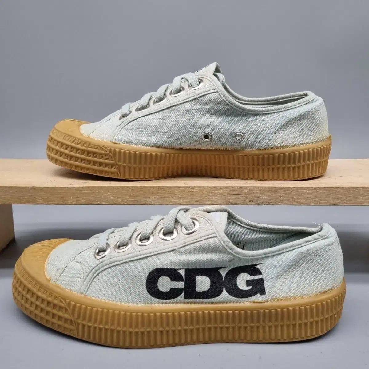 꼼데가르송 CDG 로베스타 스니커즈 230