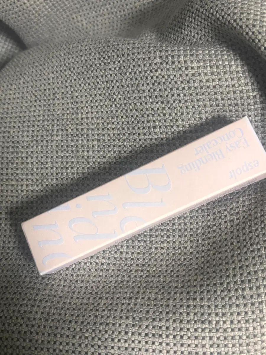 에스쁘아 이지 블렌딩 컨실러 블루 화이트