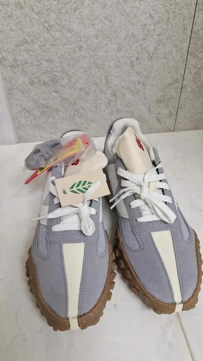 뉴발란스 XC-72 그레이 스니커즈 280