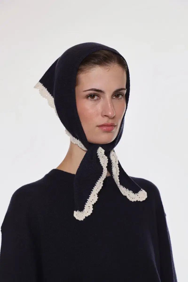 샌디리앙 PECK BONNET IN NAVY