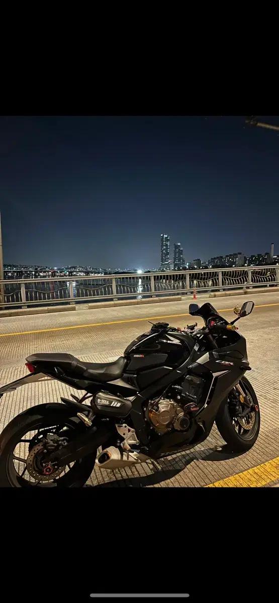 혼다 CBR650R 블랙 오토바이 21년식