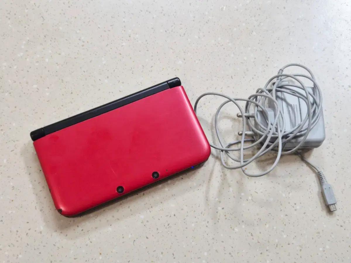 닌텐도 3ds xl 레드 (정품충전기,액정보호필름,펜,2gb)