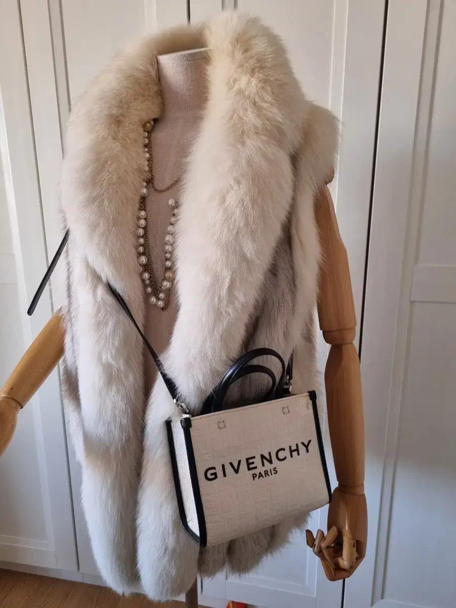 GIVENCHY 아이보리 코튼 4G 토트백