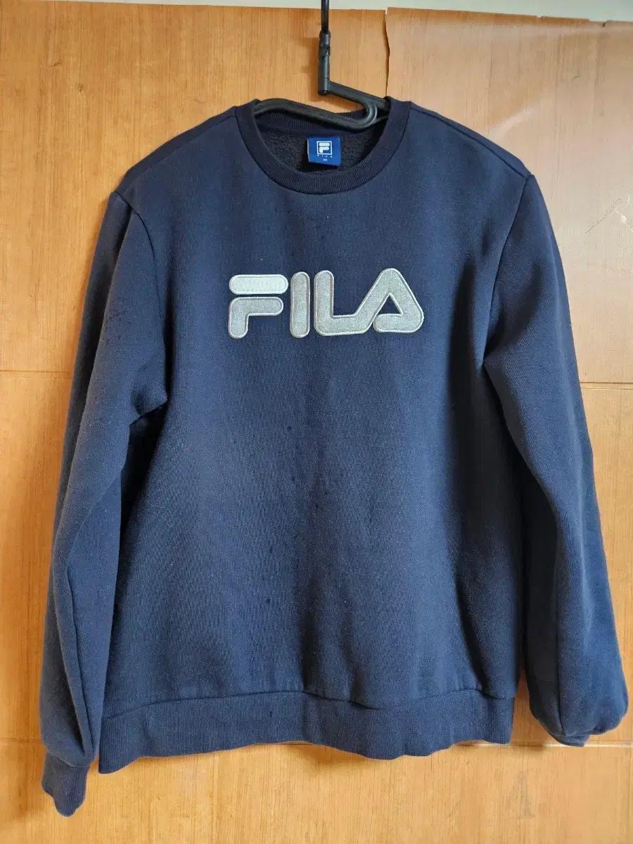 휠라 네이비 로고 맨투맨