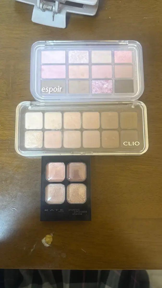 에스쁘아/클리오/케이트 아이섀도우 팔레트 팝니다