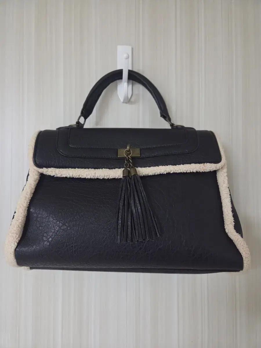 ALDO 알도 블랙 퍼 트리밍 토트백 숄더백 핸드백 여성 서류 가방